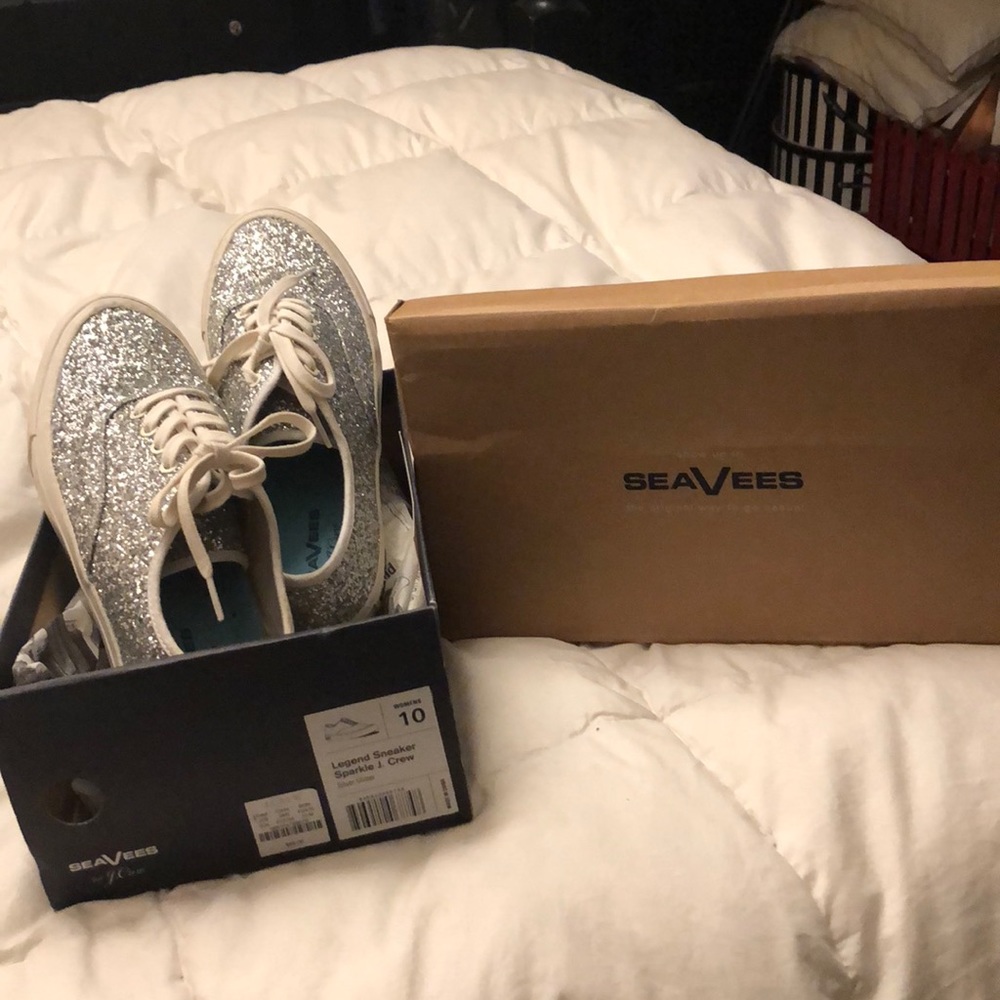 Women’s sneakers